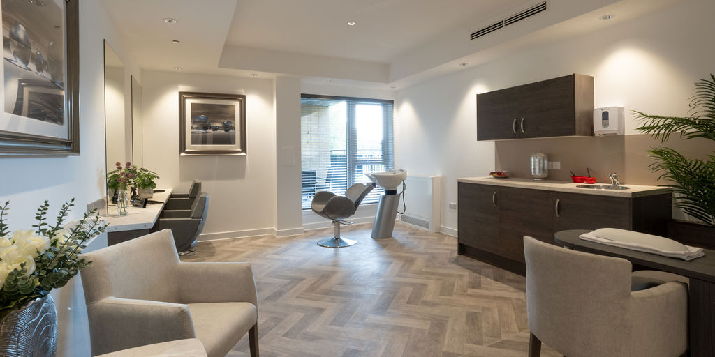 AlmondValley-salon
